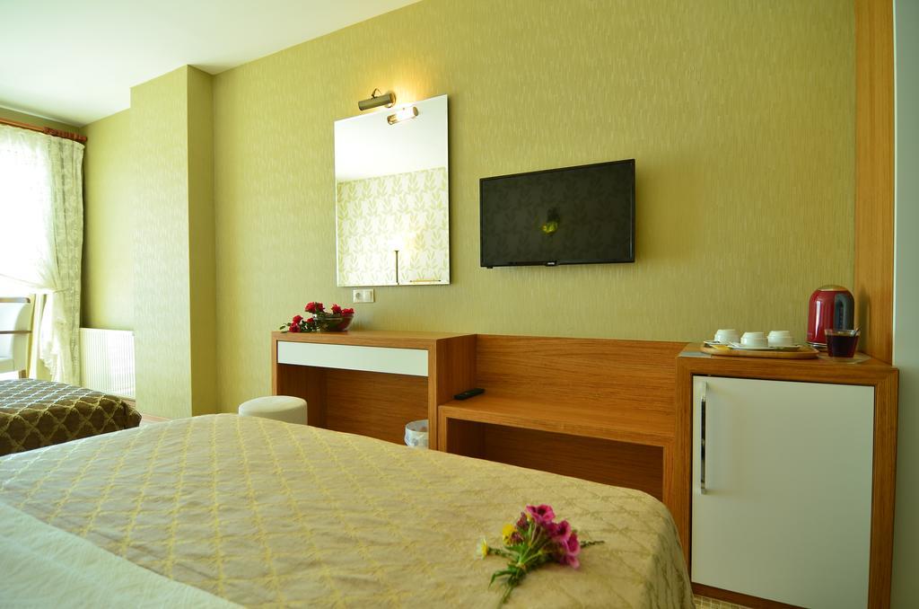 Cunda Kivrak Hotel Айвалык Номер фото